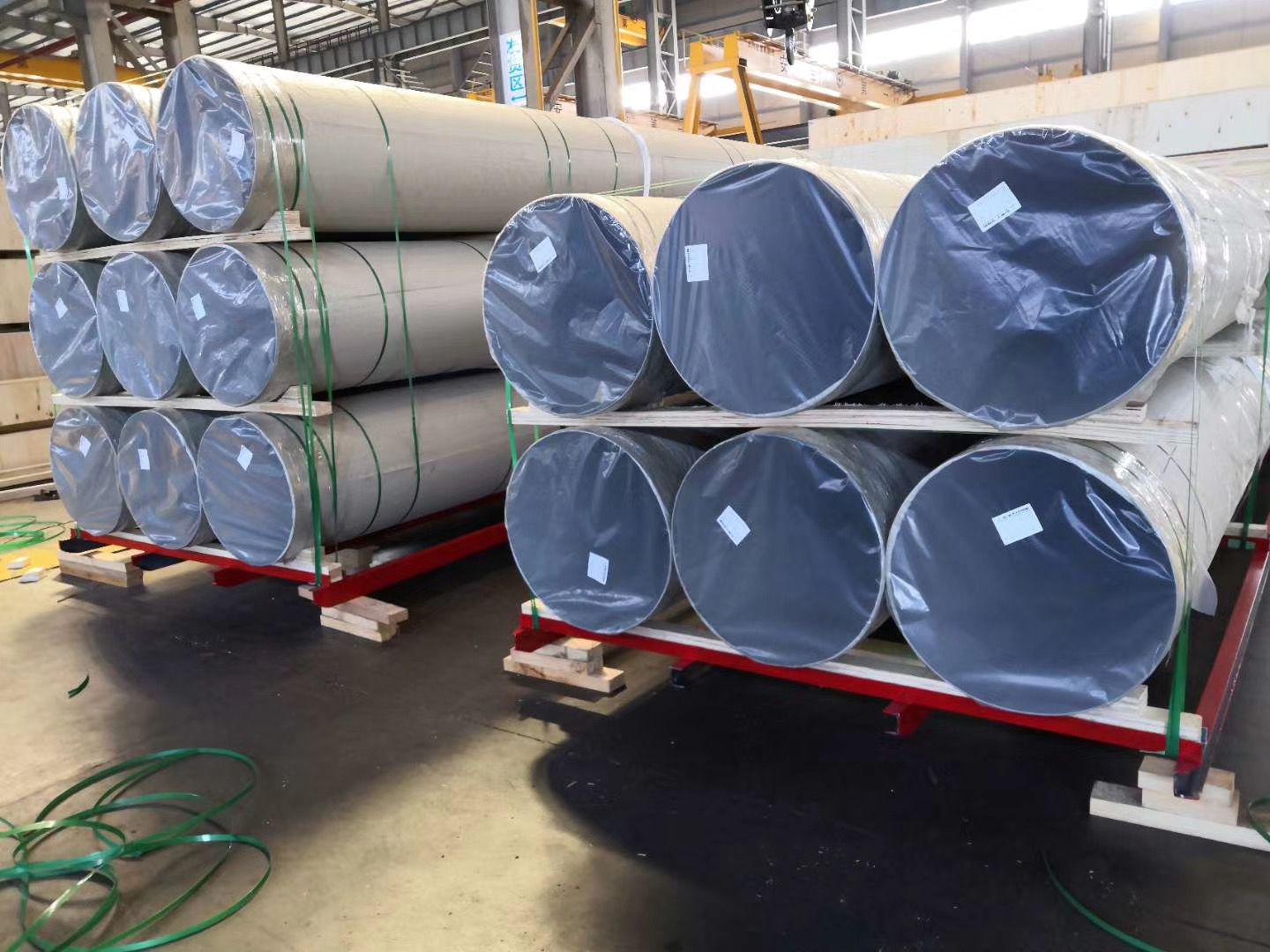 Stainless steel pipe industrial packaging