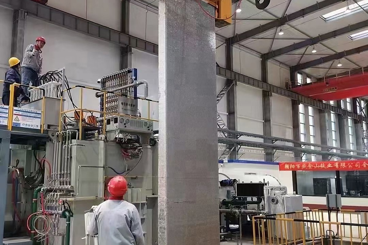 Marked titanium plate used for heat traceability through production