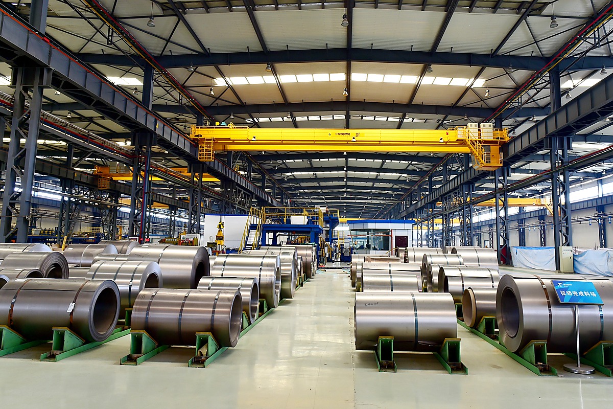 Titanium mill products production with plate and coil stock