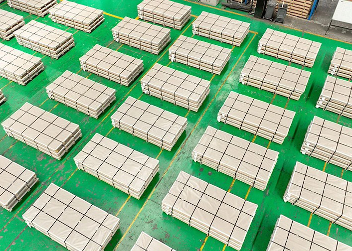 Stainless steel plate and coil products prepared for industrial supply