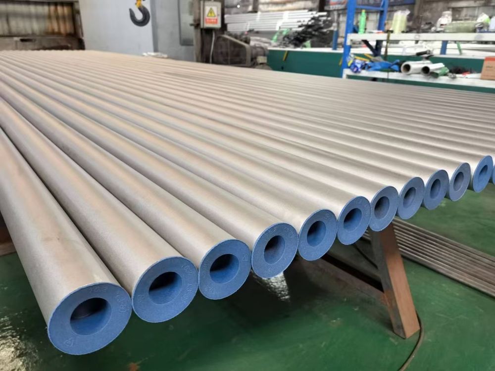 304 and 304L stainless steel tube