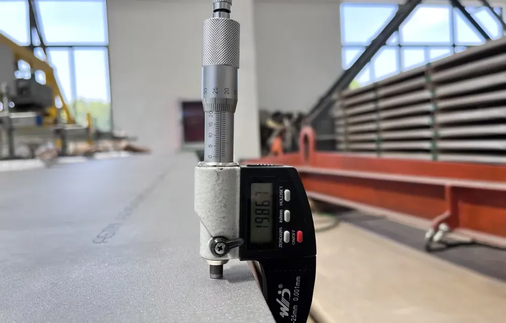 Stainless steel plate dimensional inspection