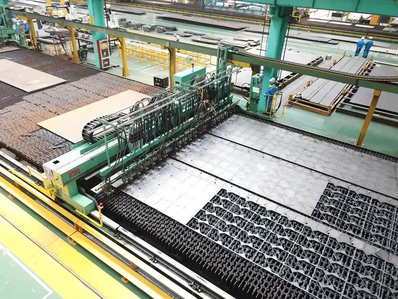 Stainless steel plate cutting and processing