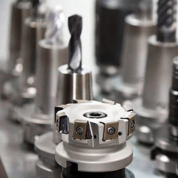 Precision titanium fine wire used as material for medical component manufacturing