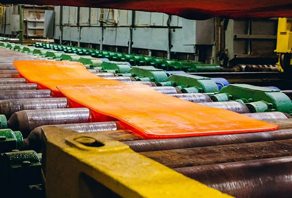 Titanium plate during hot rolling production